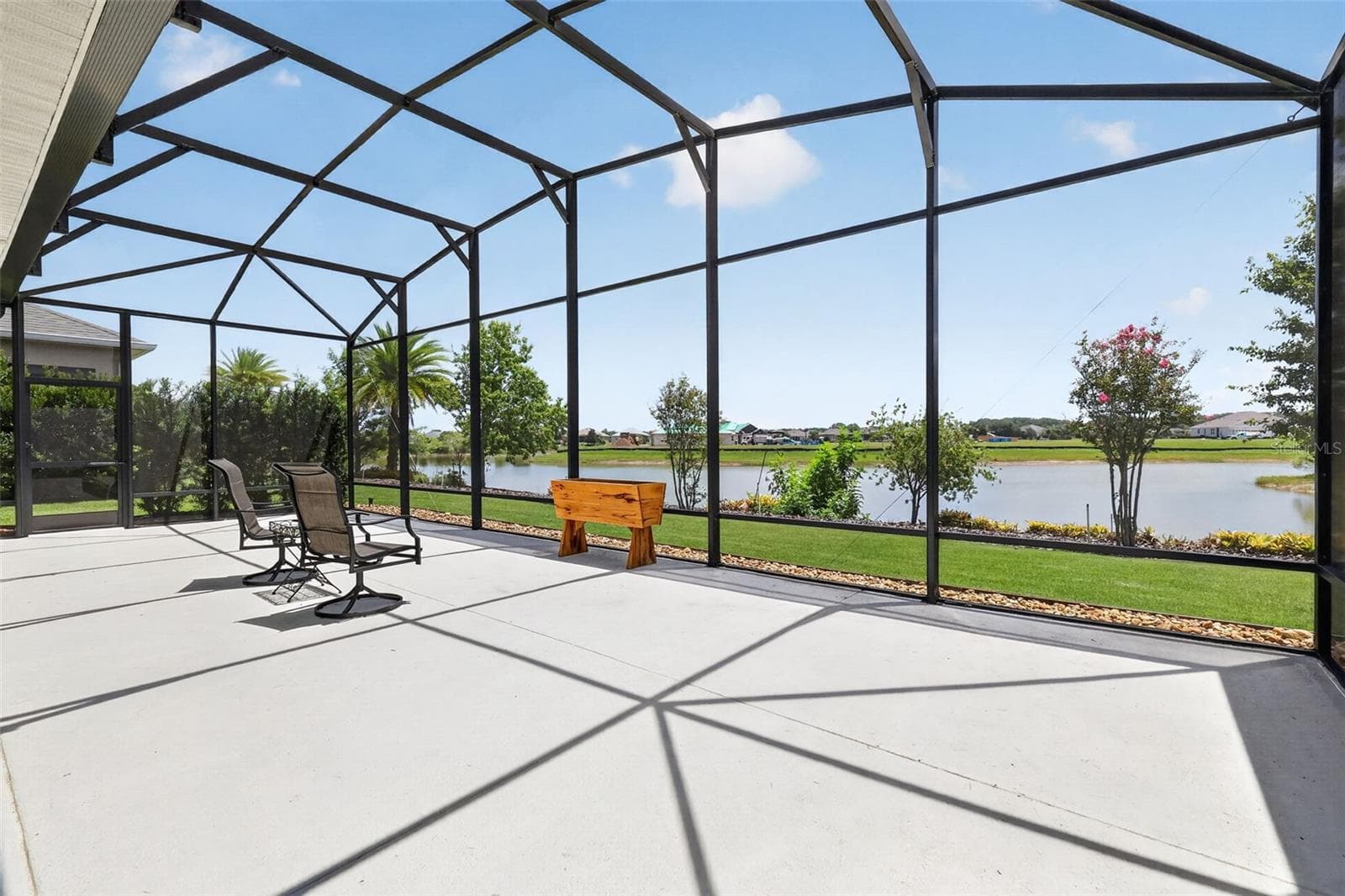 Single Family Residence at 8716 BRIDGEPORT BAY CIR, MOUNT DORA, photo 28 of 44