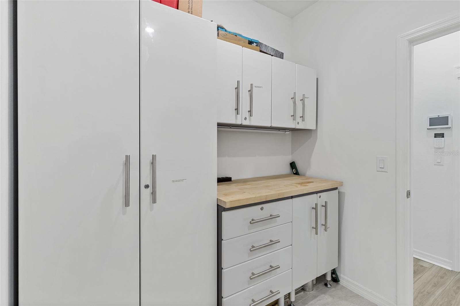 utility room - 3009 61ST DR E, ELLENTON