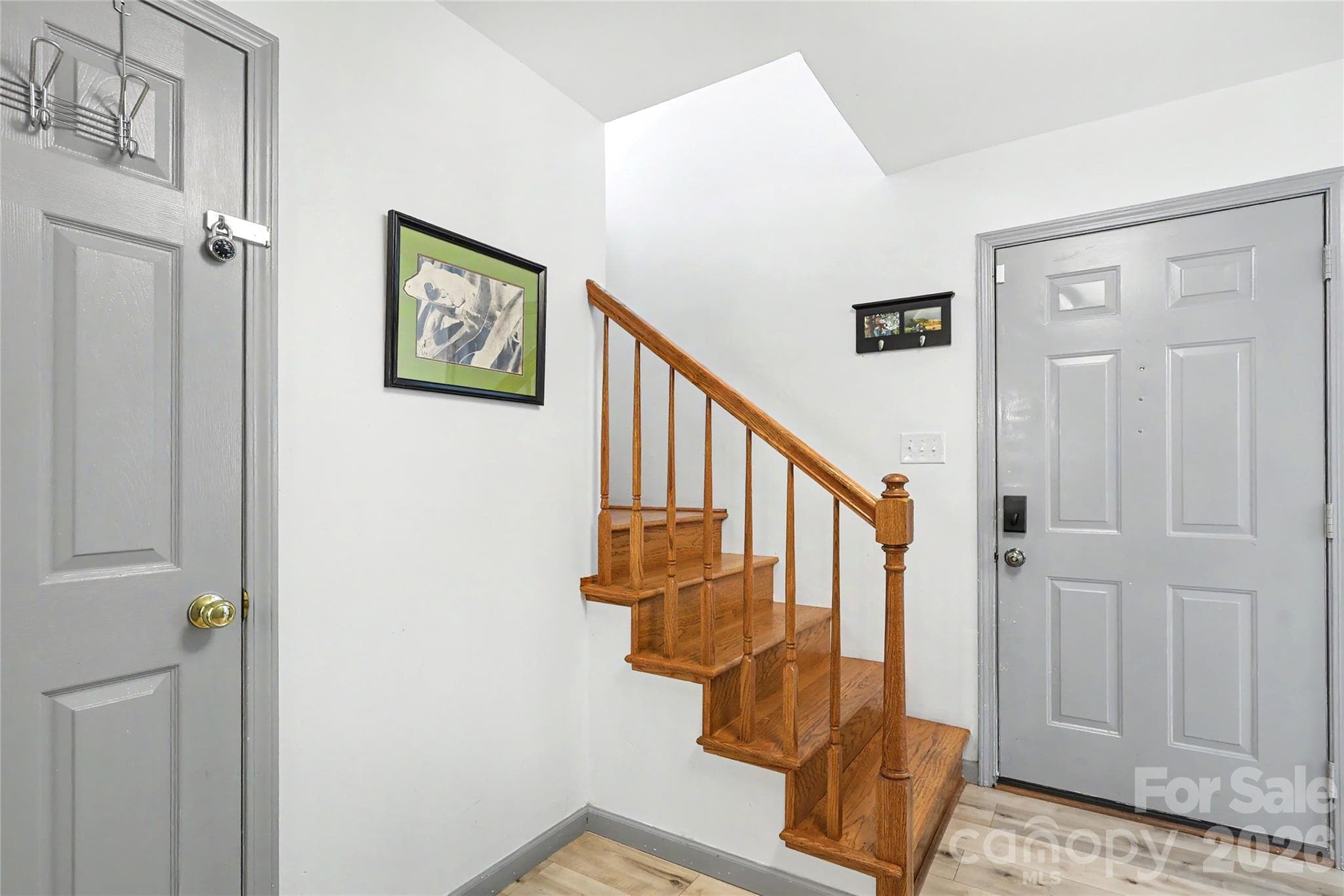 Single Family Residence at 294 Riverview Boulevard, Lexington, photo 5 of 43
