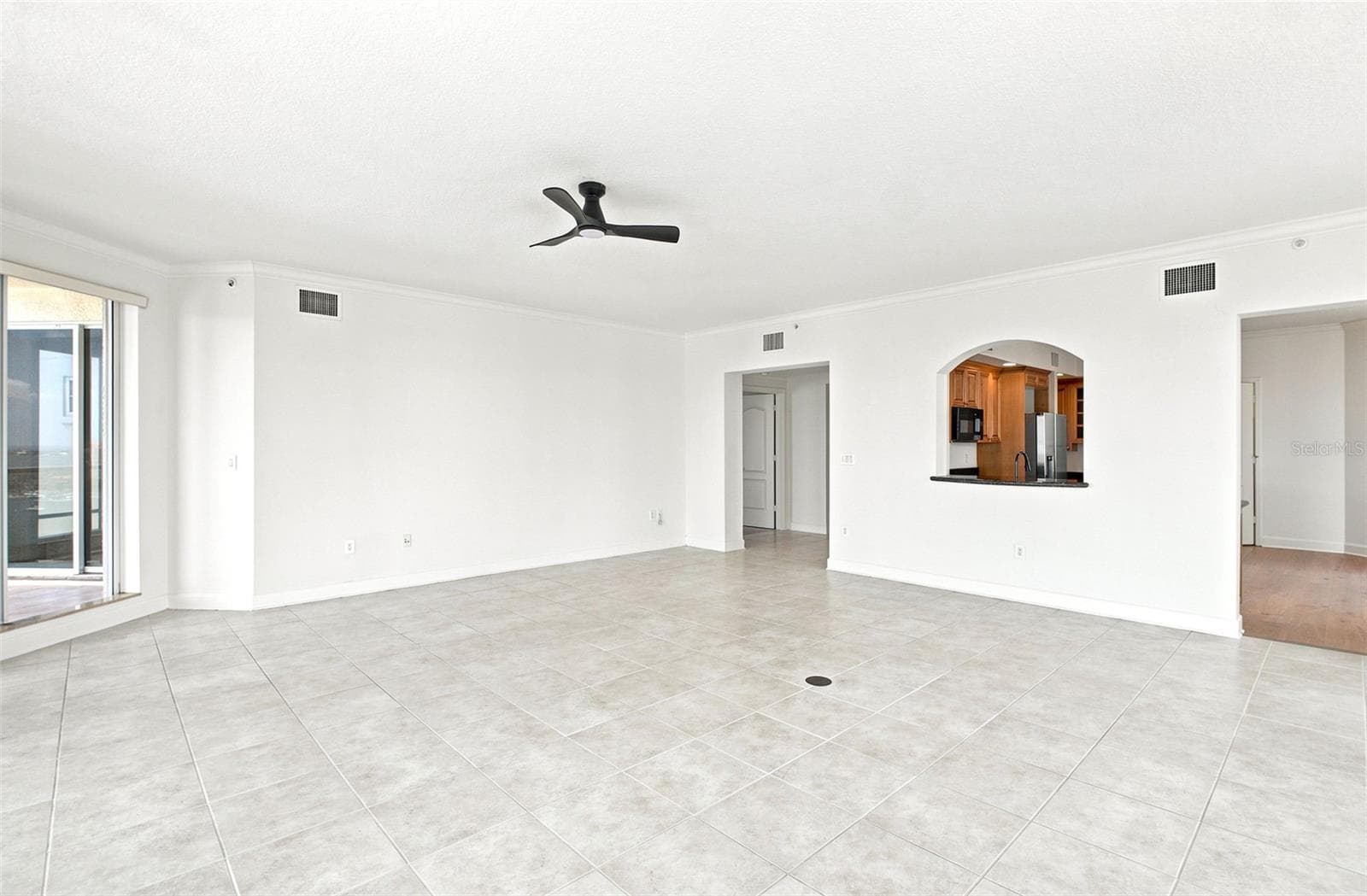 Condominium at 100 BEACH DR NE #1501, ST PETERSBURG, photo 9 of 86