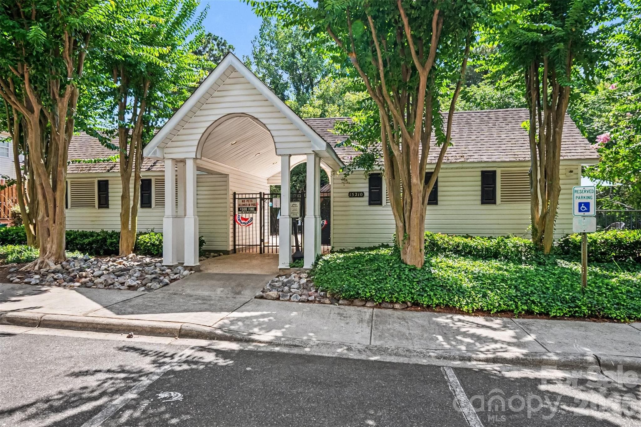 Townhouse at 12683 Bluestem Lane, Charlotte, photo 7 of 36