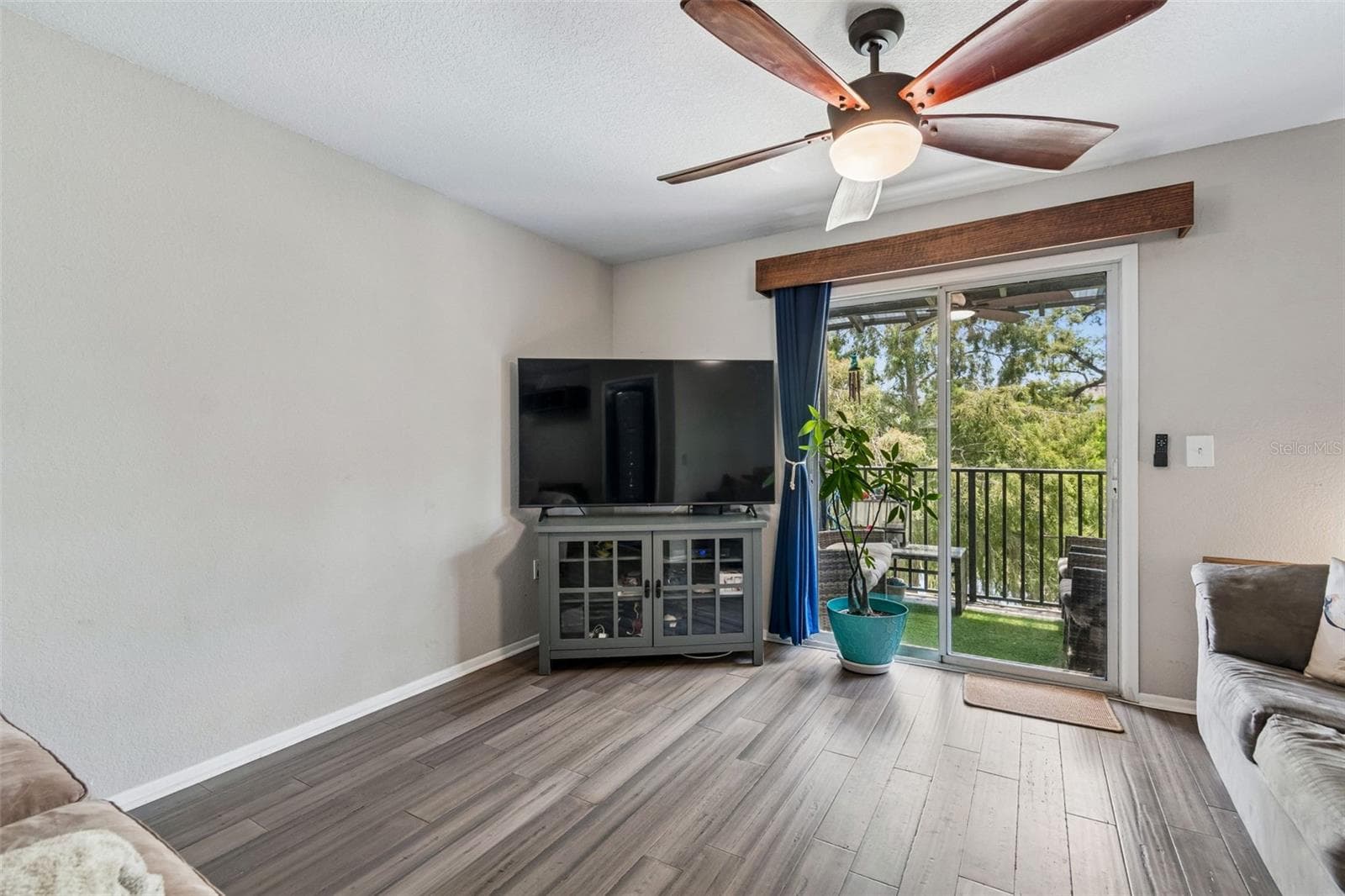 Townhouse at 4755 TUSCAN LOON DR, TAMPA, photo 7 of 34