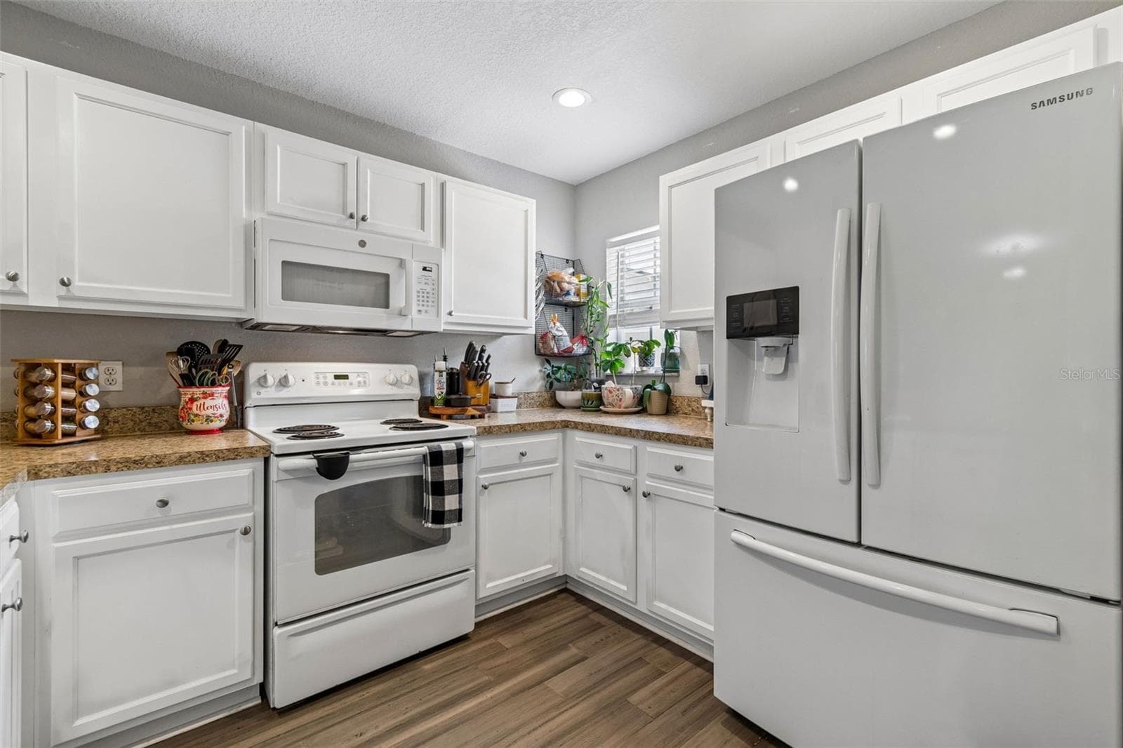 Townhouse at 4755 TUSCAN LOON DR, TAMPA, photo 13 of 34