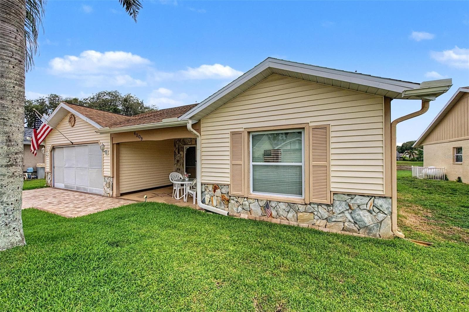 Single Family Residence at 4709 PORTLAND MANOR DR, NEW PORT RICHEY, photo 2 of 37