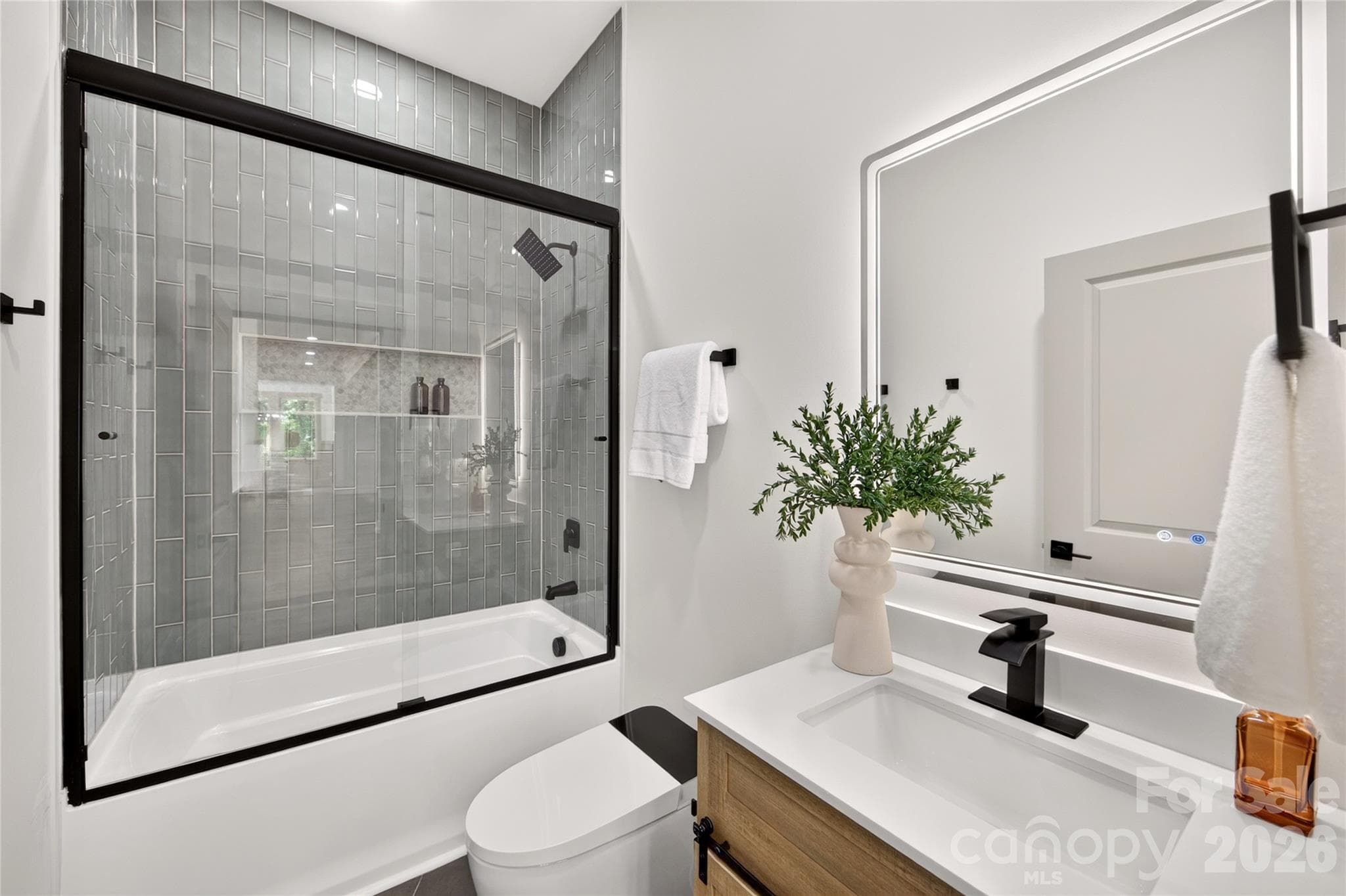 Guest bath - 3141 Brayland Avenue, Matthews