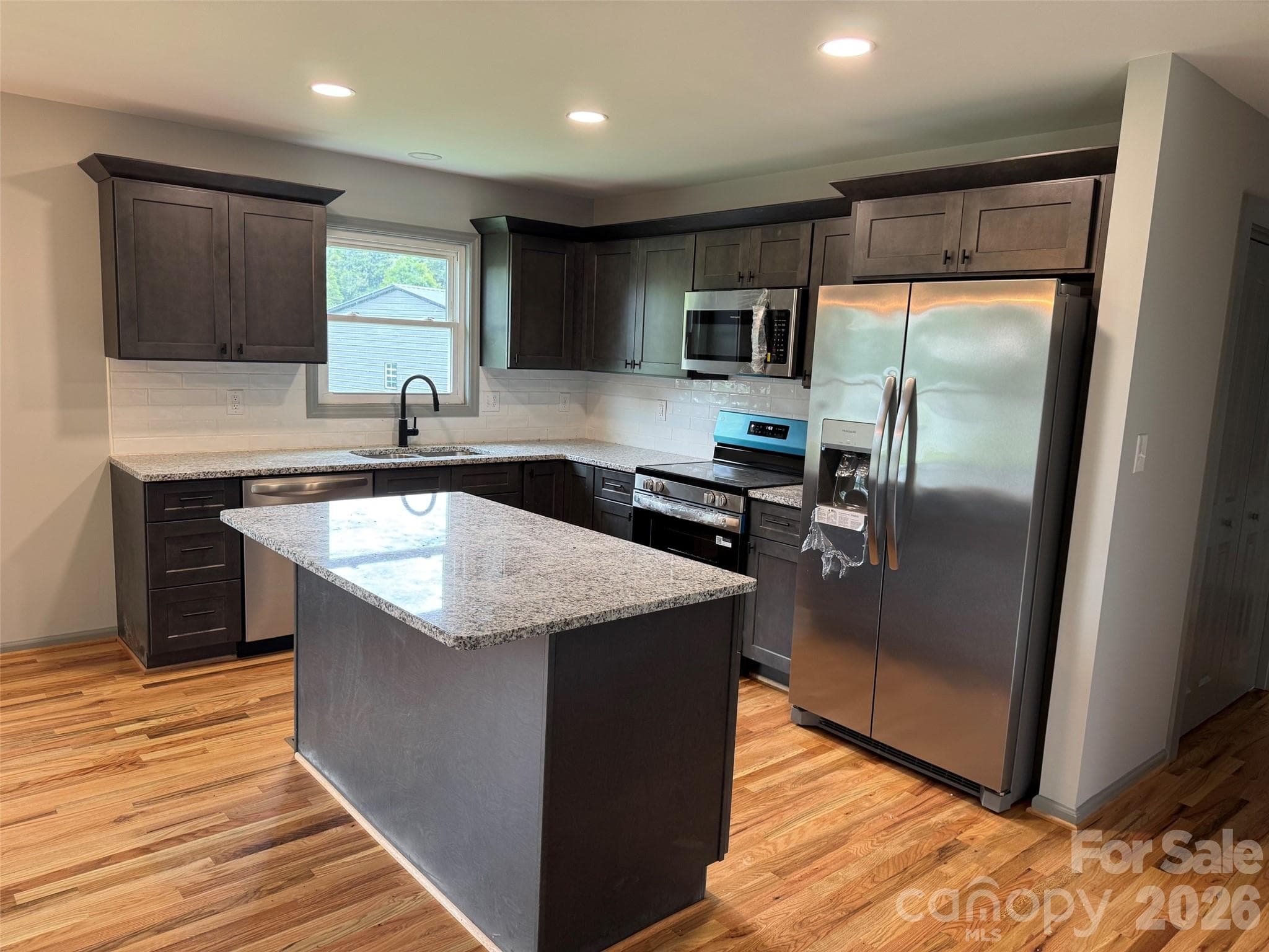 Single Family Residence at 272 Shepps Boat Dock Road, Lexington, photo 7 of 27