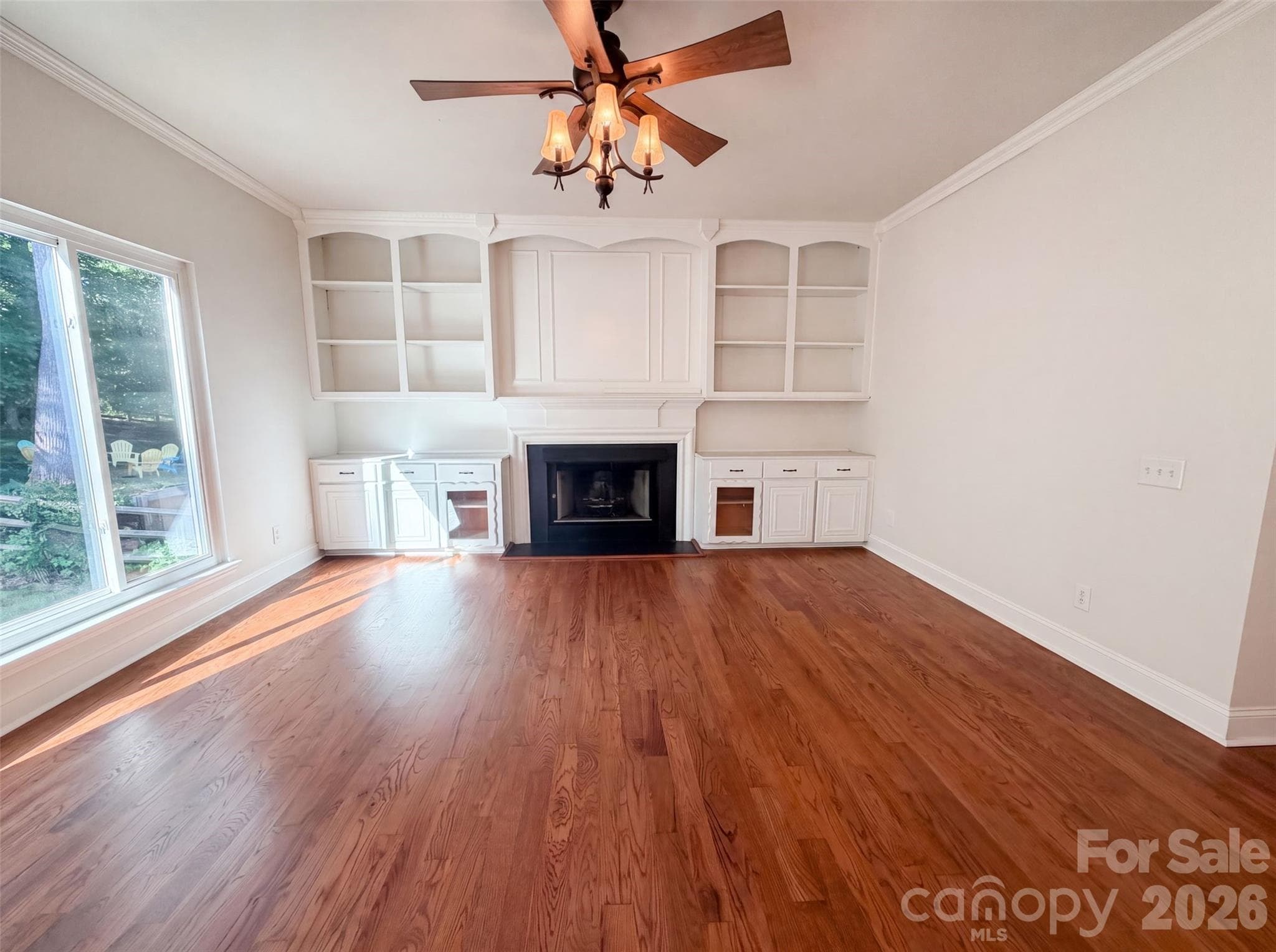 Single Family Residence at 110 Lyman Oak Court, Fort Mill, photo 3 of 15