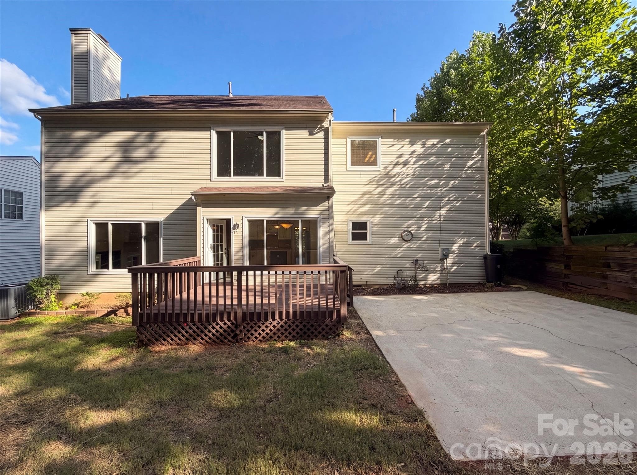 Single Family Residence at 110 Lyman Oak Court, Fort Mill, photo 5 of 15
