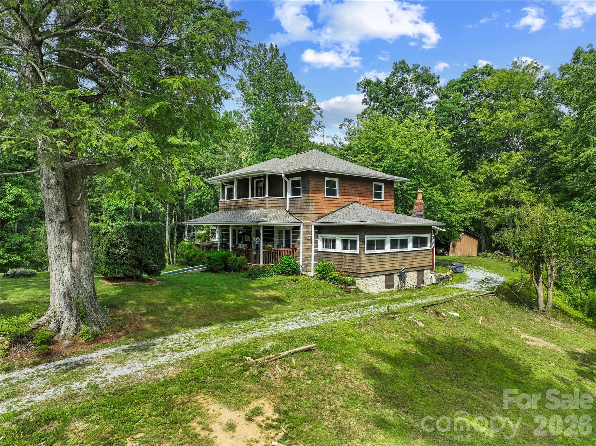 Right side view - 3151 N Bearwallow Road, Hendersonville