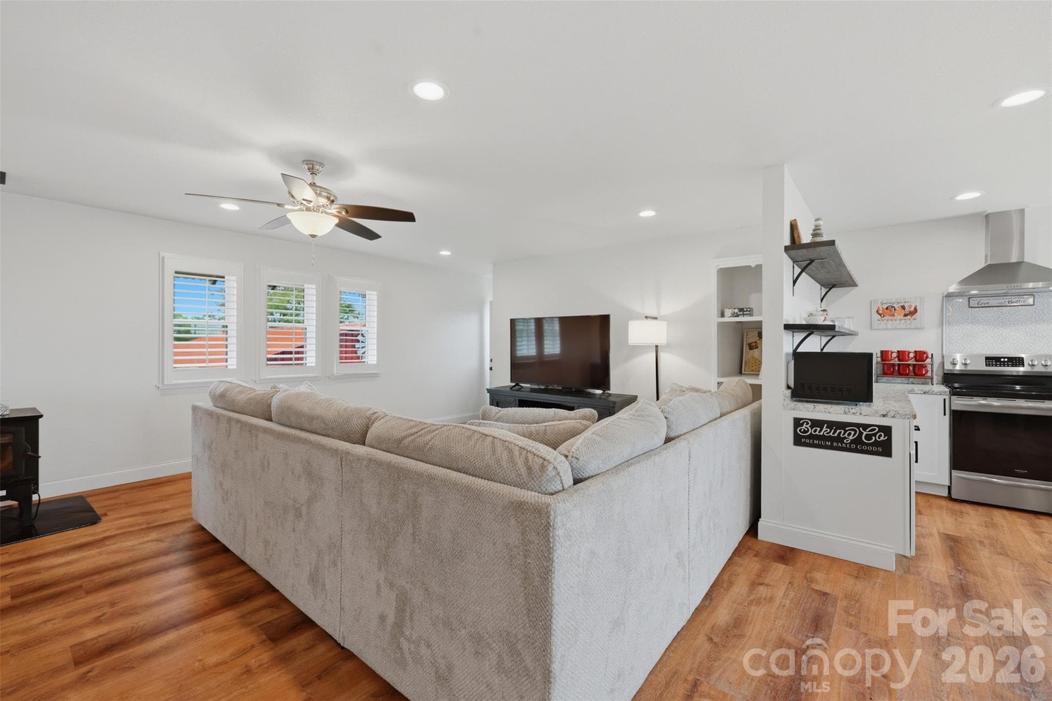 Single Family Residence at 1127 Black Oak Ridge Road, Taylorsville, photo 6 of 48