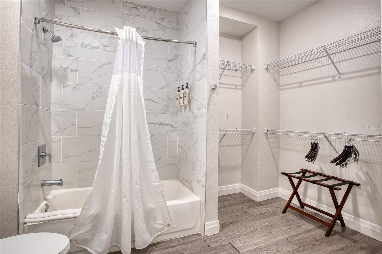 Condo - Hotel at 14501 GROVE RESORT AVE #2135, WINTER GARDEN, photo 23 of 56