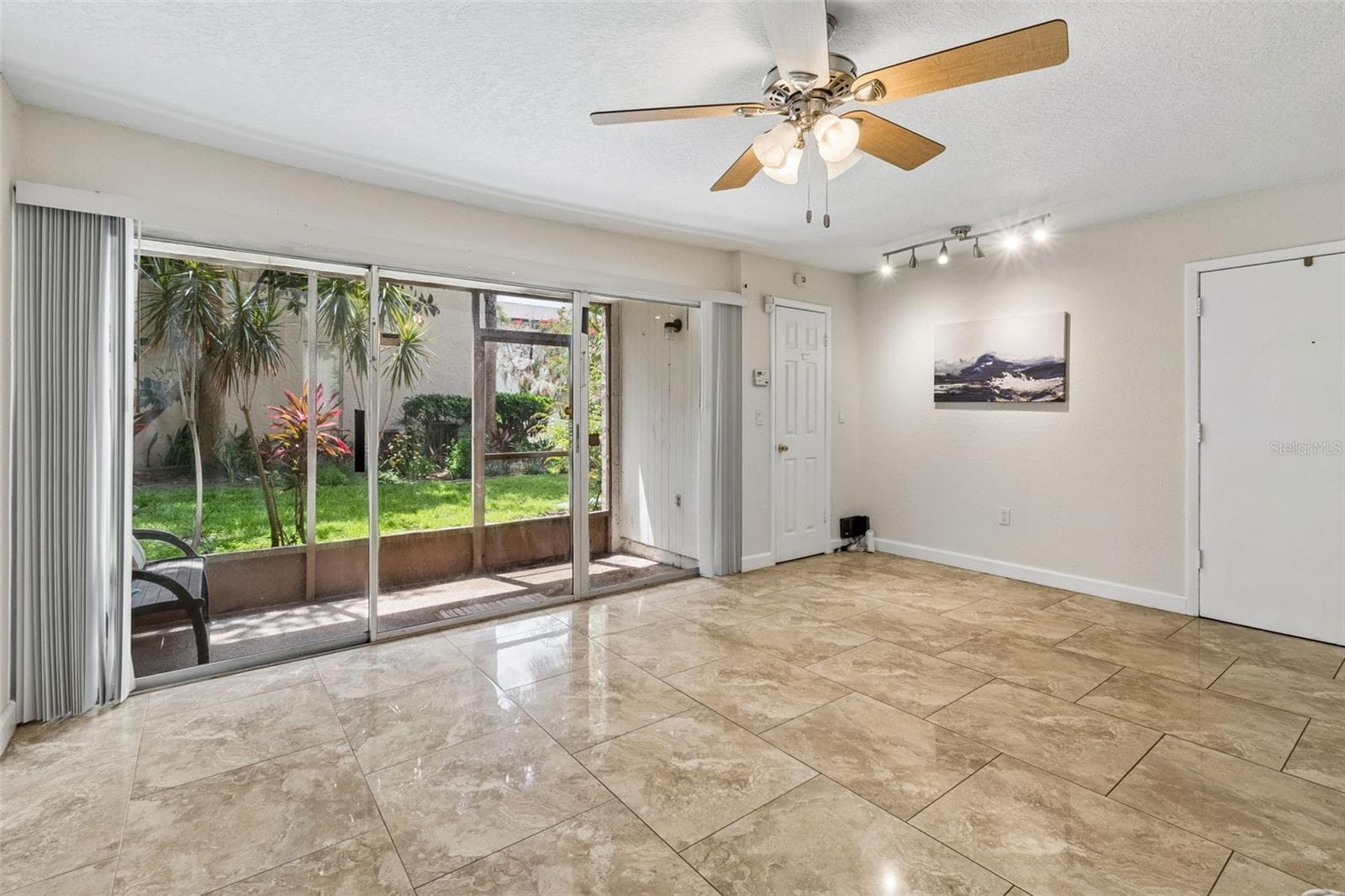 Condominium at 3841 S LAKE DR #197, TAMPA, photo 6 of 52