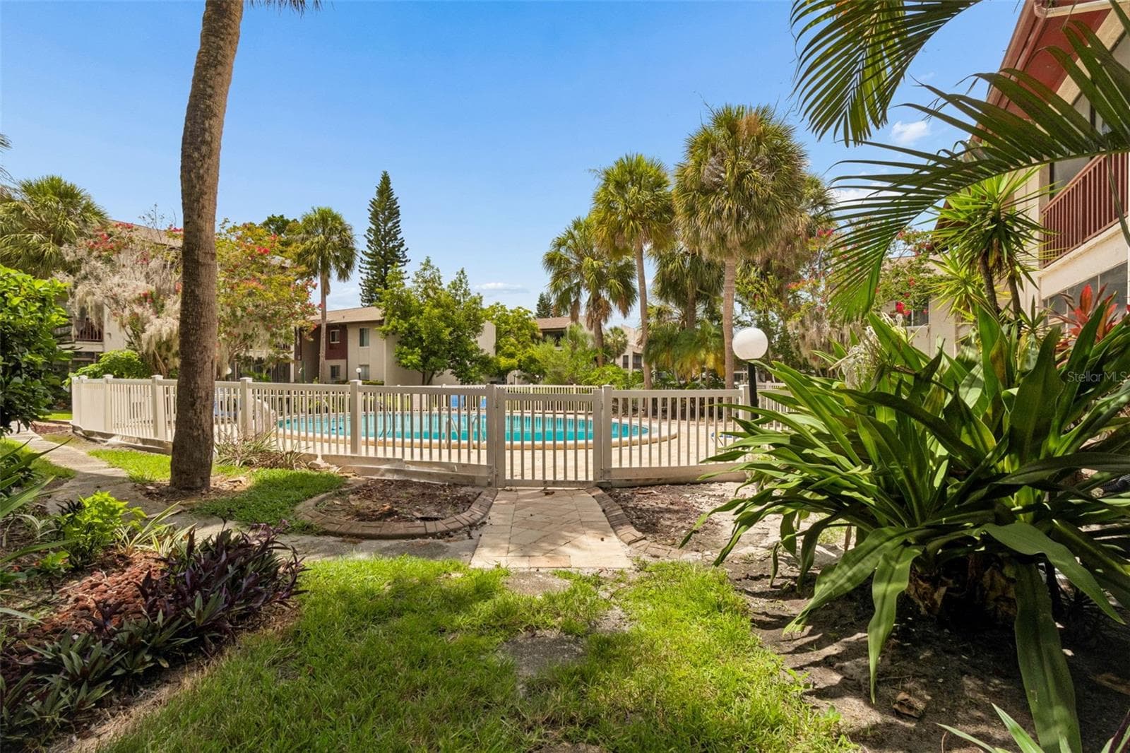 Condominium at 3841 S LAKE DR #197, TAMPA, photo 20 of 52