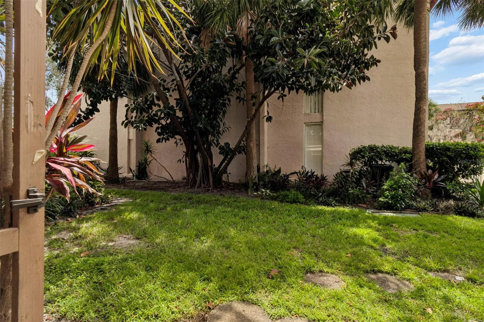 Condominium at 3841 S LAKE DR #197, TAMPA, photo 49 of 52