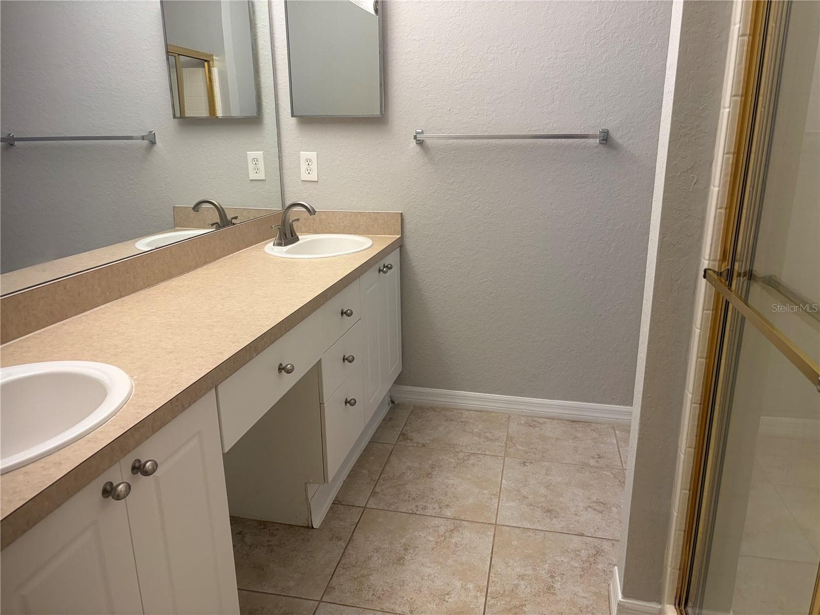 Condominium at 3325 S KIRKMAN RD #423, ORLANDO, photo 19 of 22