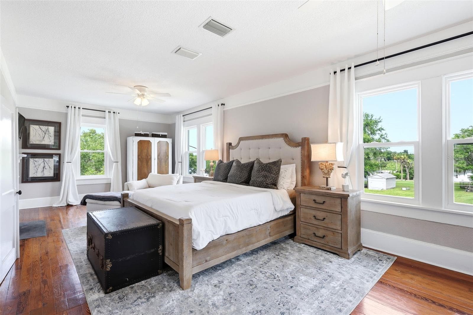 Upstairs primary bedroom - 47 DAVIS AVE, UMATILLA