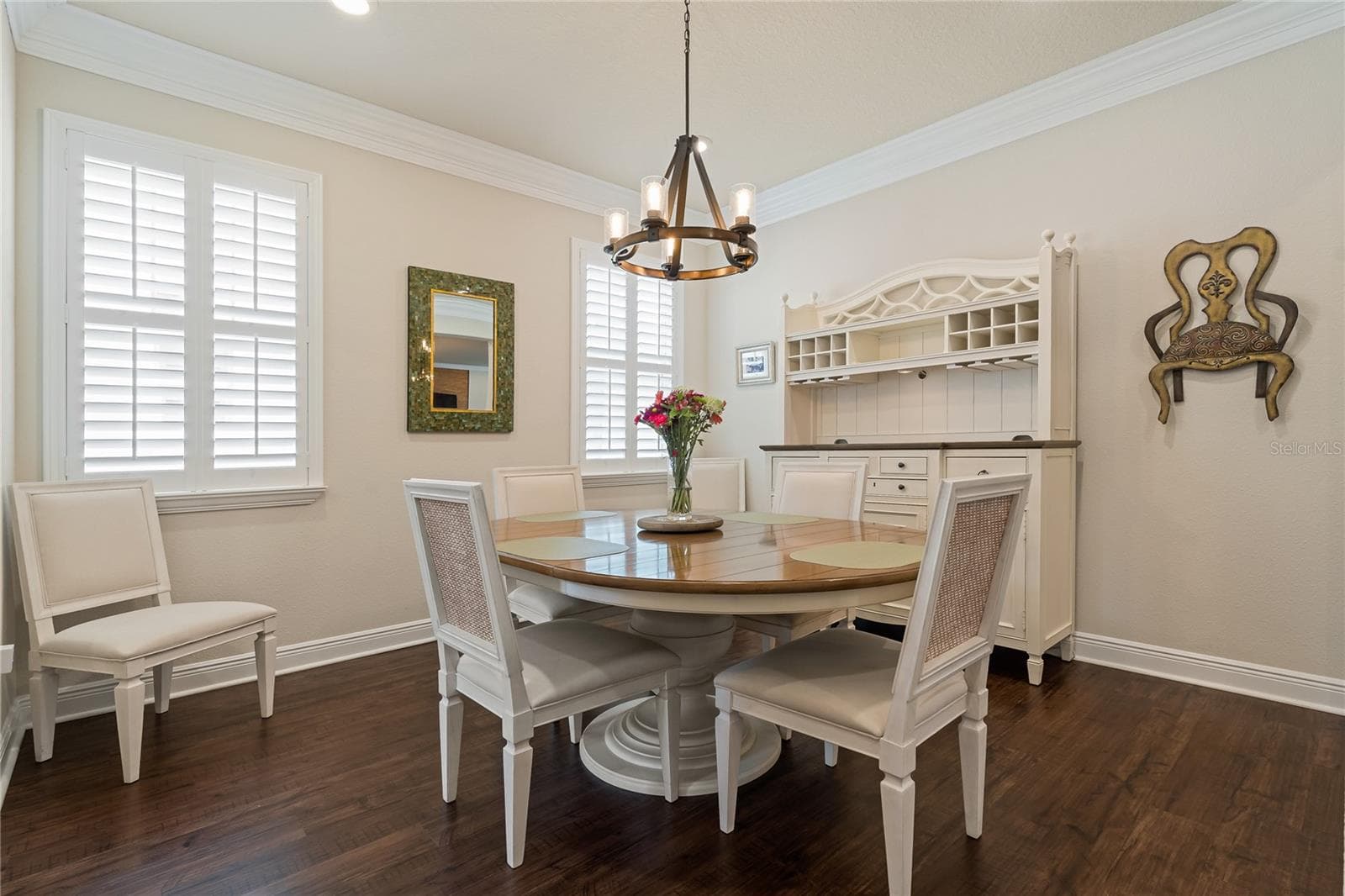 Truly a Turn Key Home! - 597 OZONA VILLAGE DR, PALM HARBOR