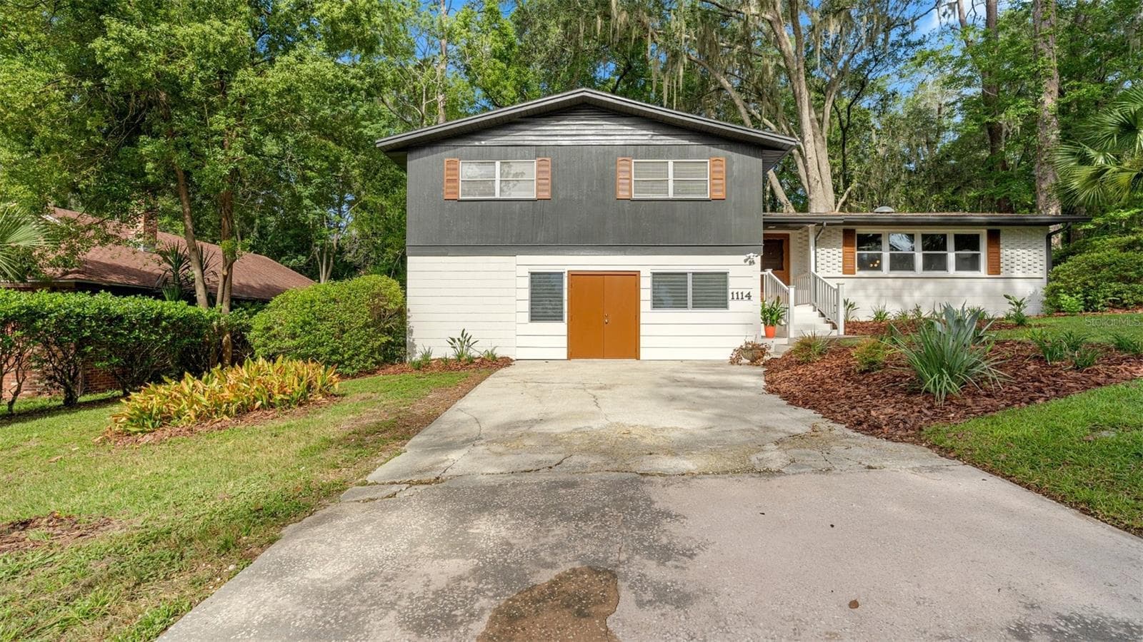 Single Family Residence at 1114 NW 36TH DR, GAINESVILLE, photo 2 of 62
