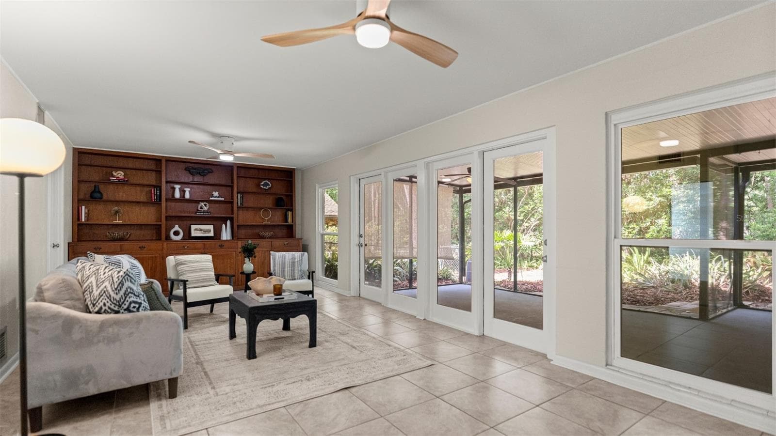 Bottom floor bonus room - 1114 NW 36TH DR, GAINESVILLE