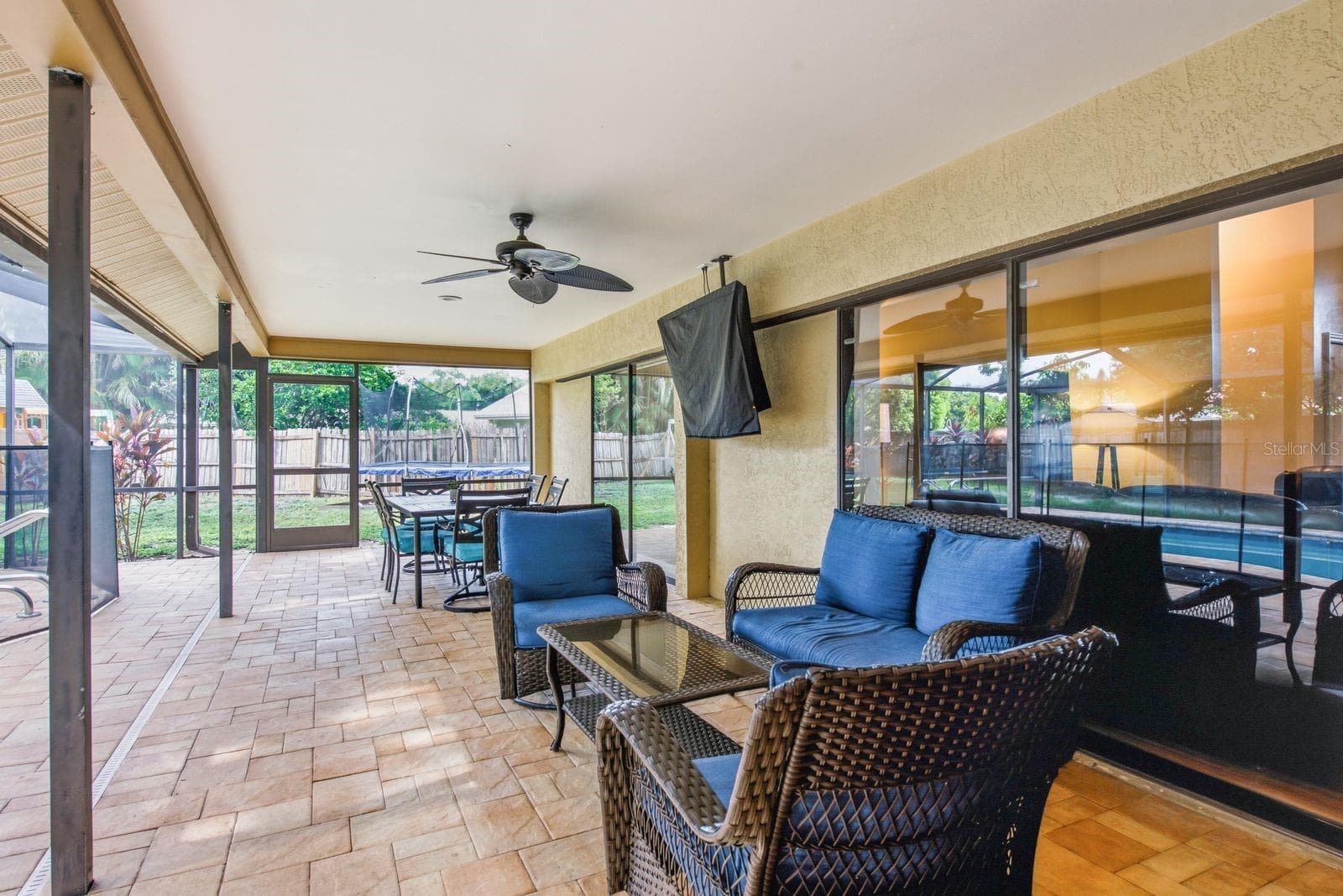 Lanai - 2729 REDFORD CT E, CLEARWATER