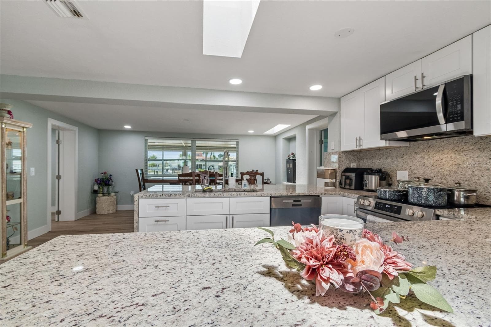 Single Family Residence at 12617 4TH ISLE, HUDSON, photo 4 of 54