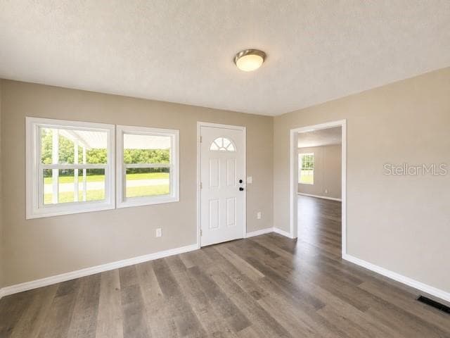 Front Family Room - 4640 CALOOSA BLVD, LAKE WALES