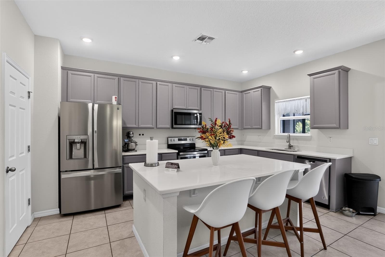 Single Family Residence at 3145 JADE TREE PT, OVIEDO, photo 6 of 30