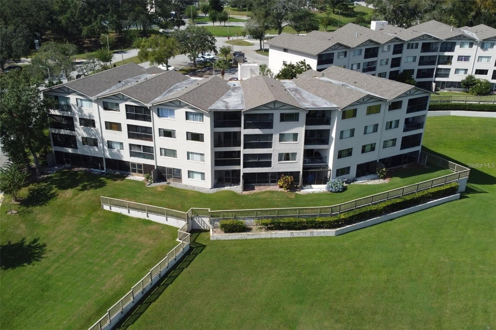 LAKE LOTUS CLUB 1 A CONDO