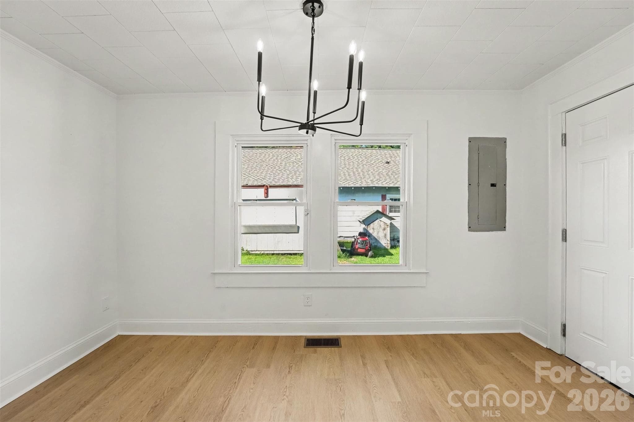 Single Family Residence at 115 Autumn Leaf Road, Troutman, photo 10 of 18