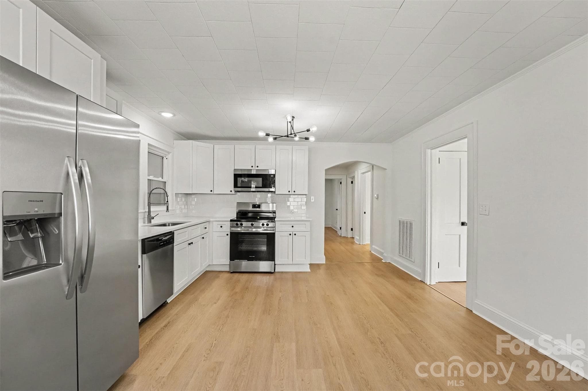 Single Family Residence at 115 Autumn Leaf Road, Troutman, photo 9 of 18