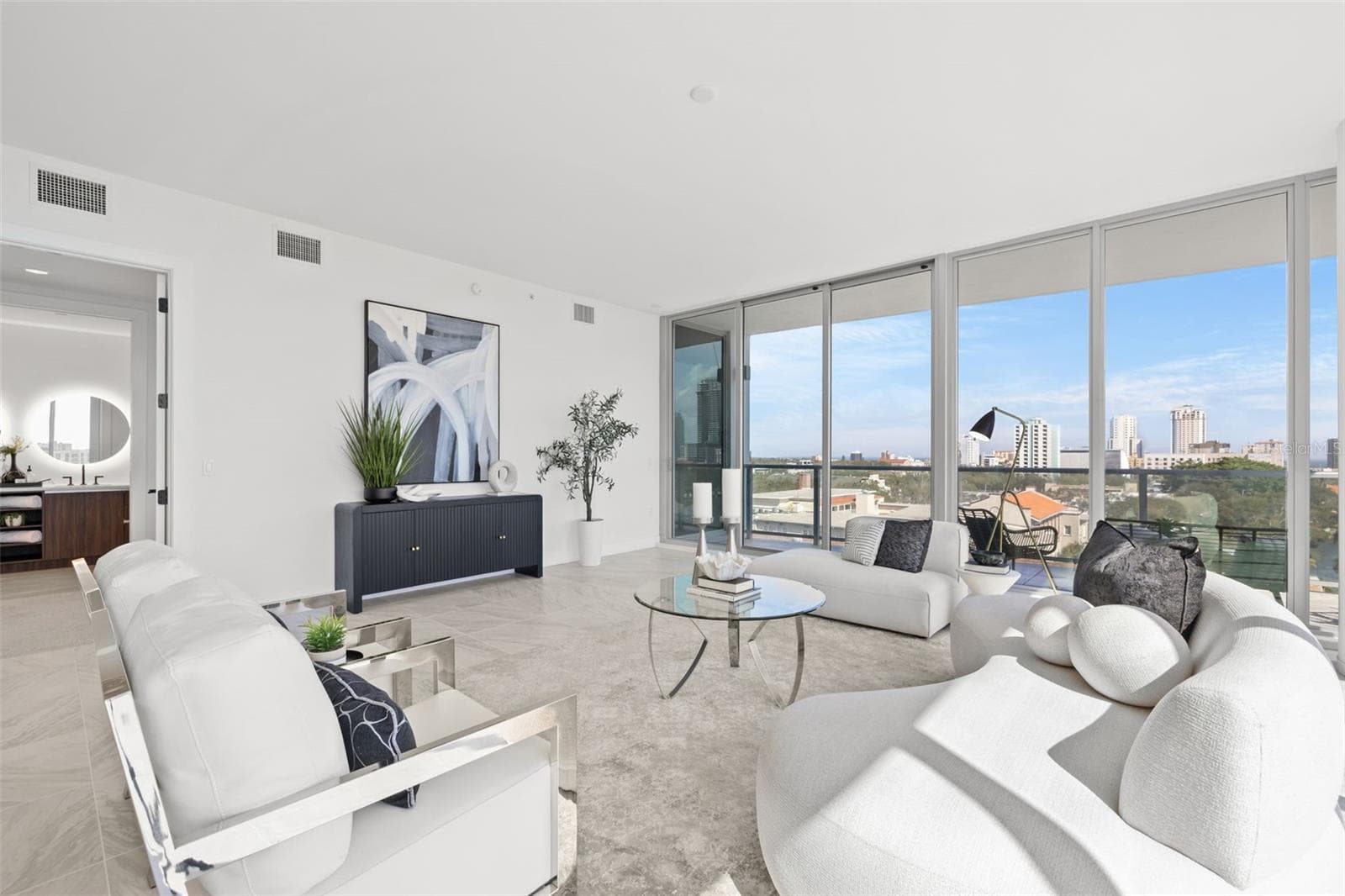 Gorgeous great room! - 777 3RD AVE N #805, ST PETERSBURG