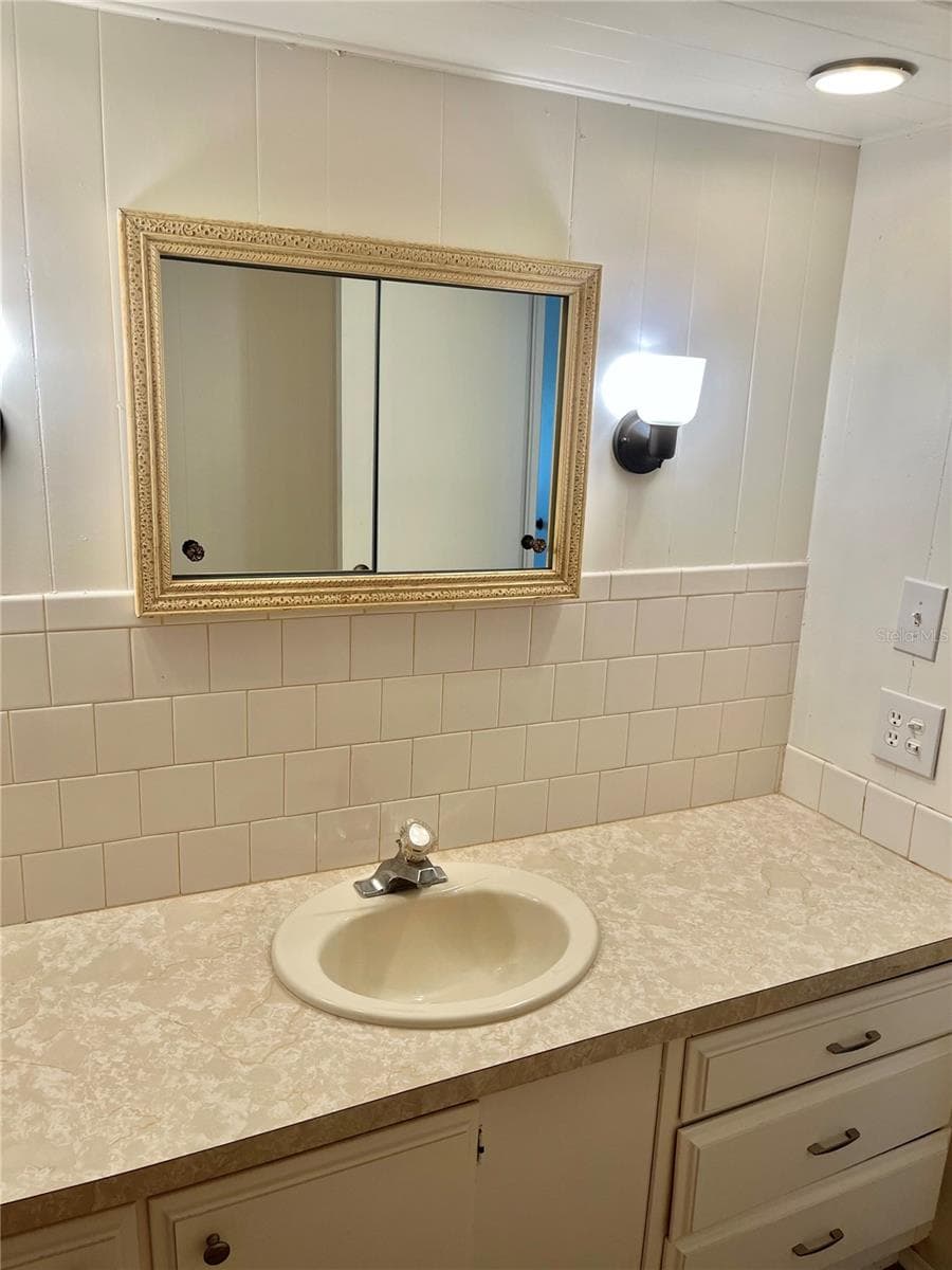 Mobile Home at 222 HAWTHORNE BLVD, LEESBURG, photo 38 of 58