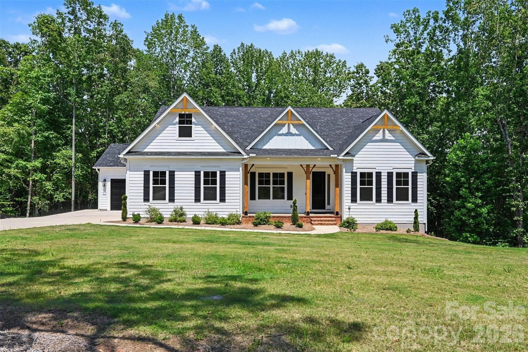 Single Family Residence at 131 High Lake Drive, Statesville, photo 8 of 48