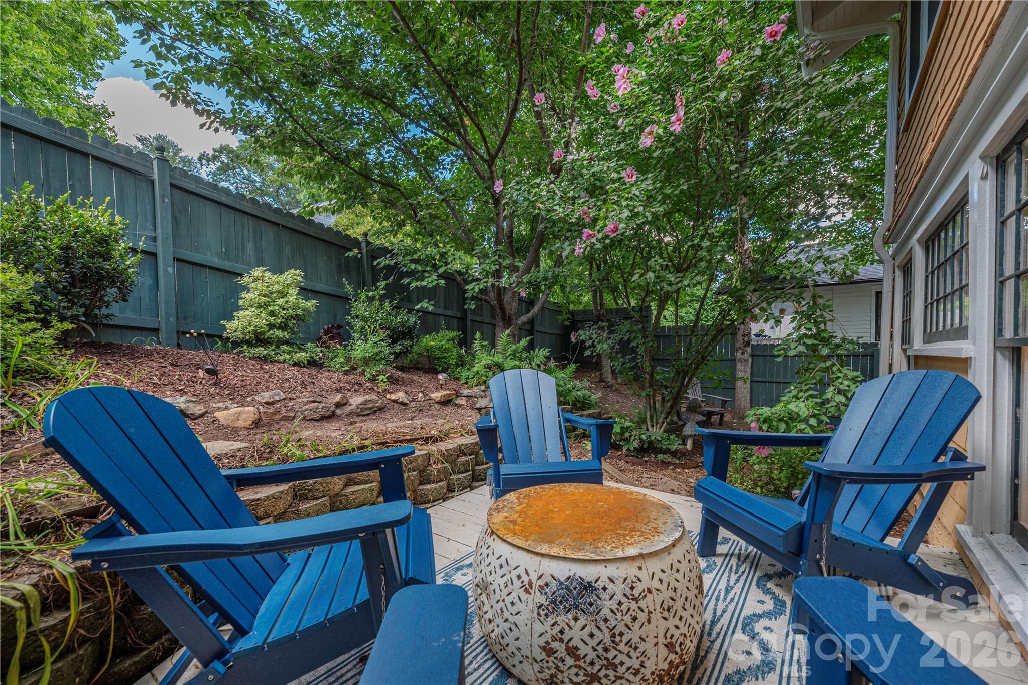 Chill and enjoy - 302 Hillside Street, Asheville