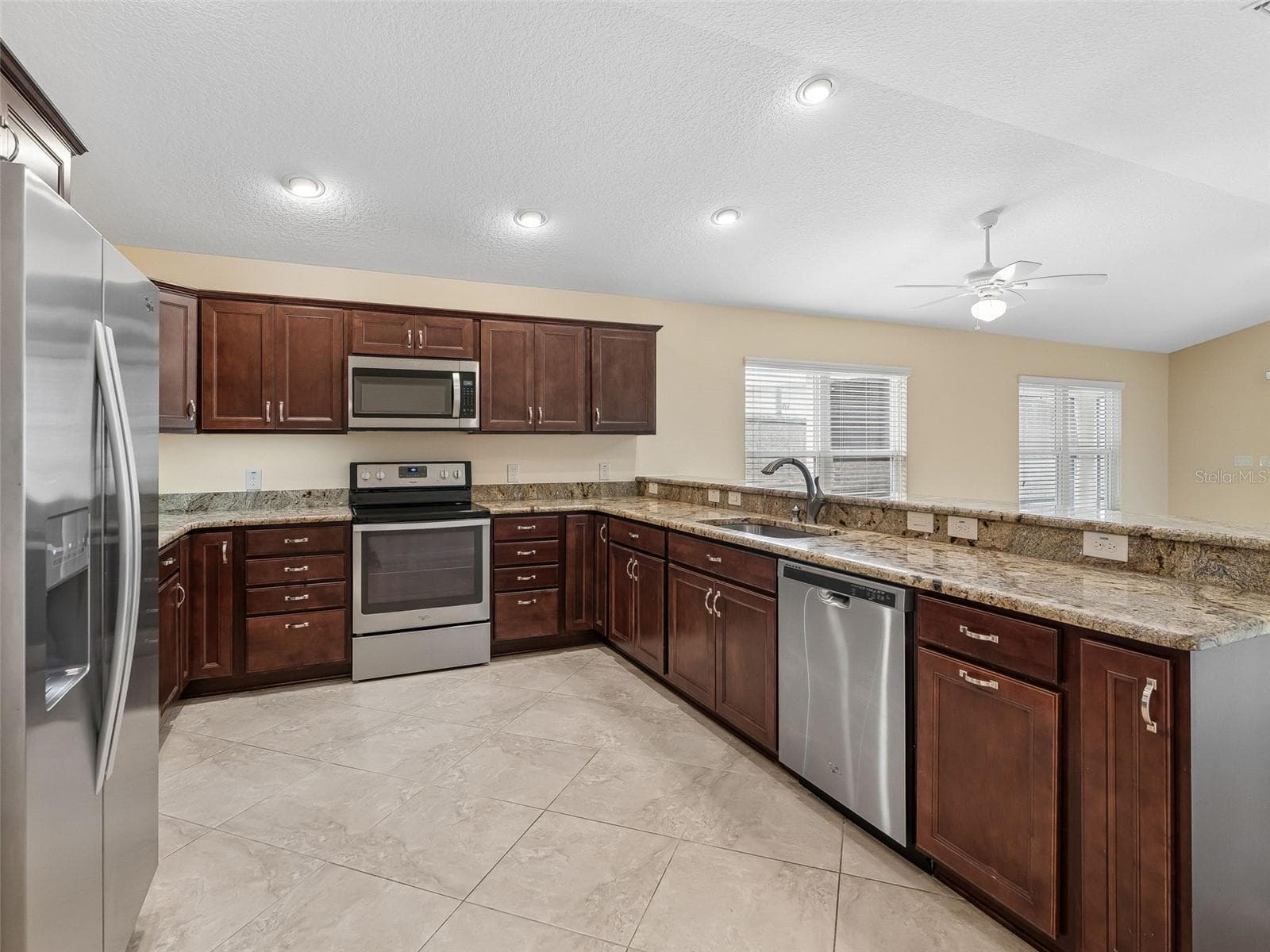 Villa at 2877 FEUSTEL AVE, THE VILLAGES, photo 10 of 49