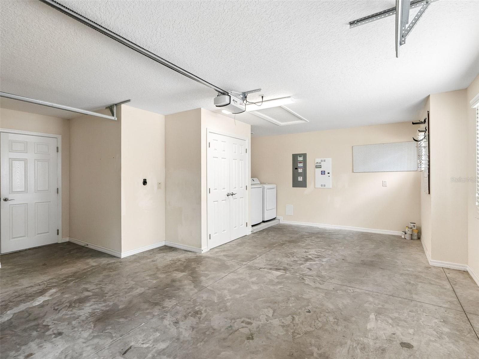Villa at 2877 FEUSTEL AVE, THE VILLAGES, photo 31 of 49