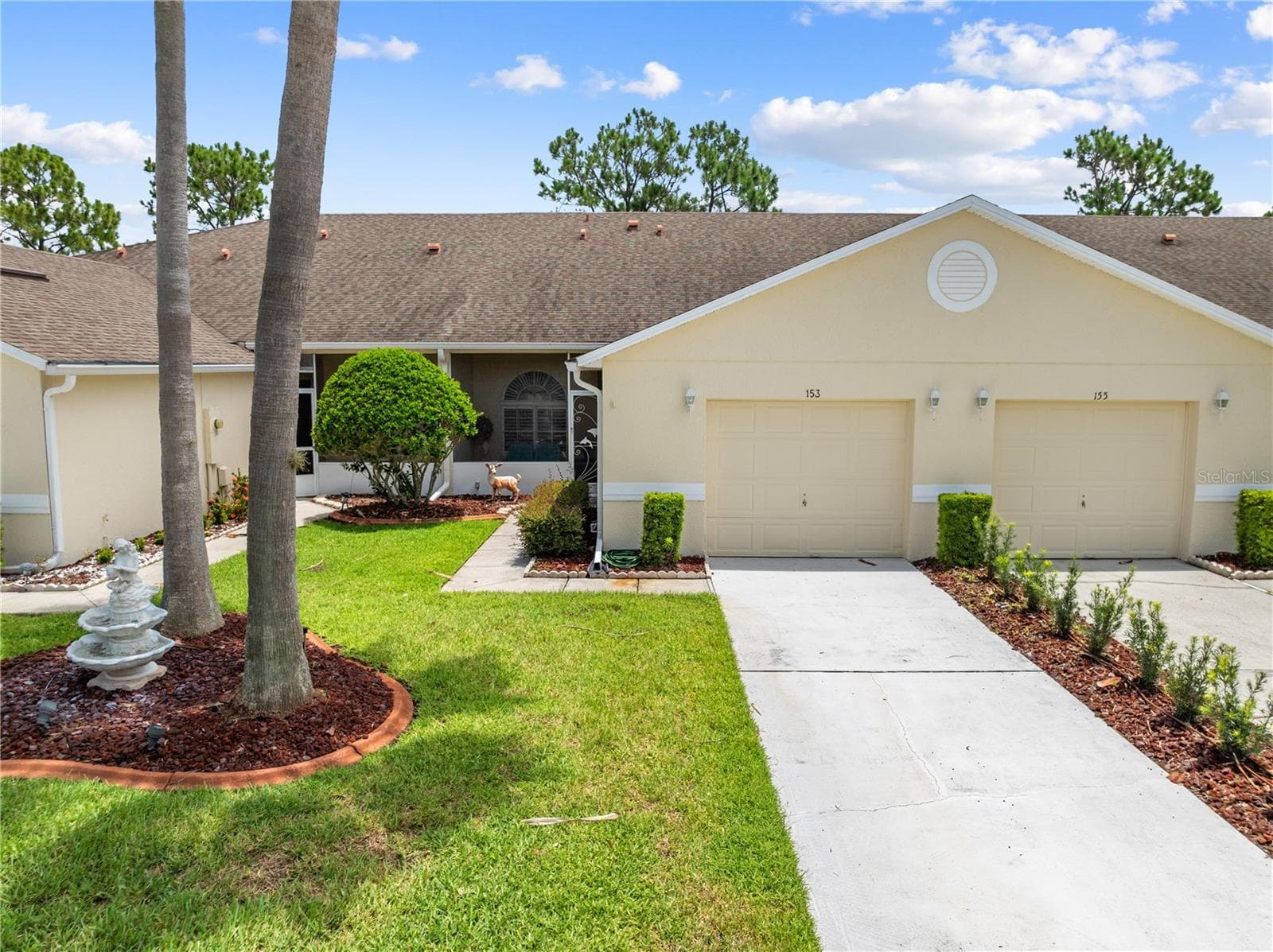 153 CLUB VILLAS LN