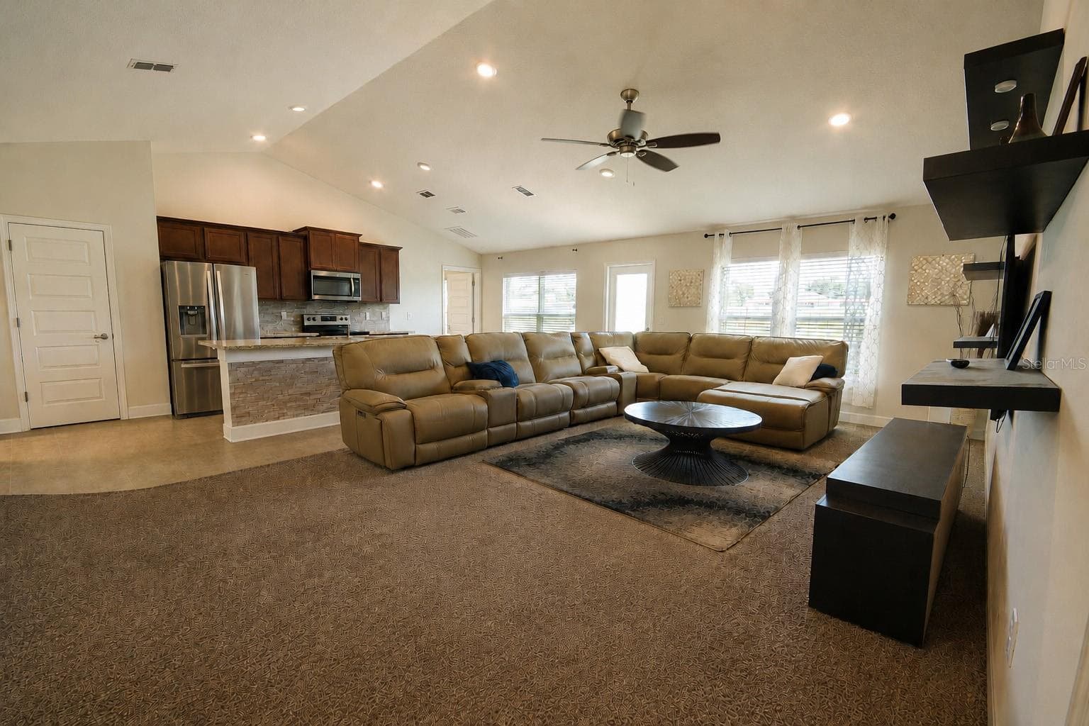 Living Room - 7733 SLOEWOOD DR, LEESBURG