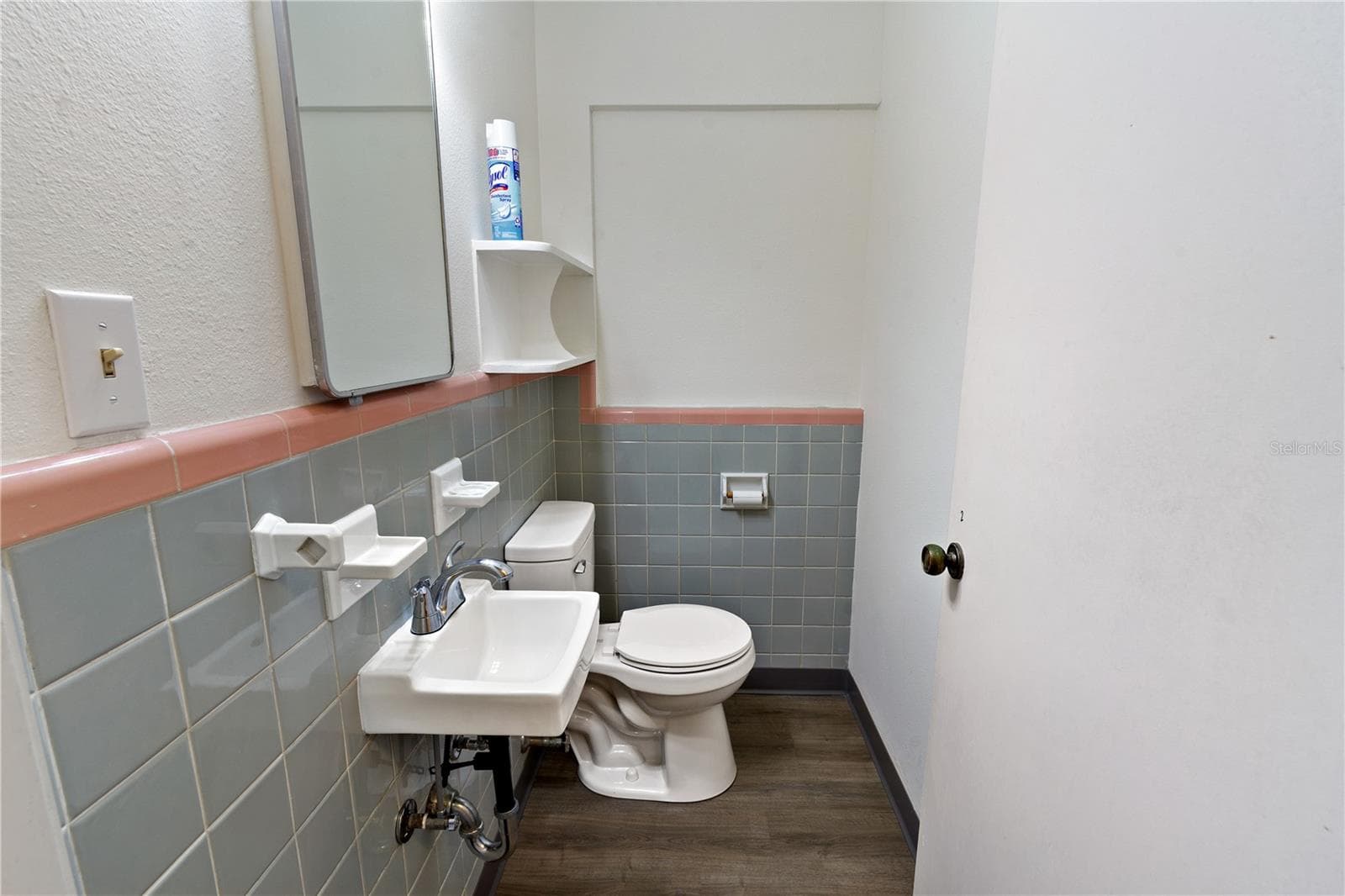 Staff Restroom - 441 S 11TH ST, LAKE WALES