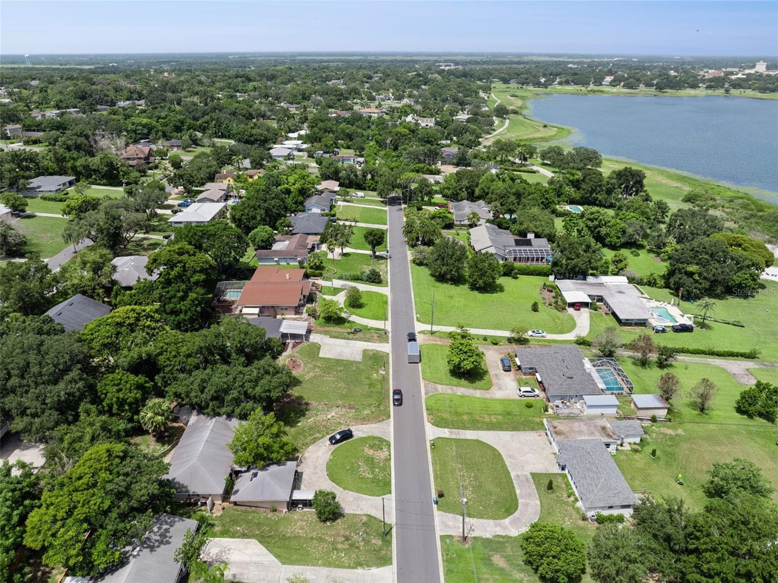Single Family Residence at 1024 SUNSET DR, LAKE WALES, photo 40 of 43