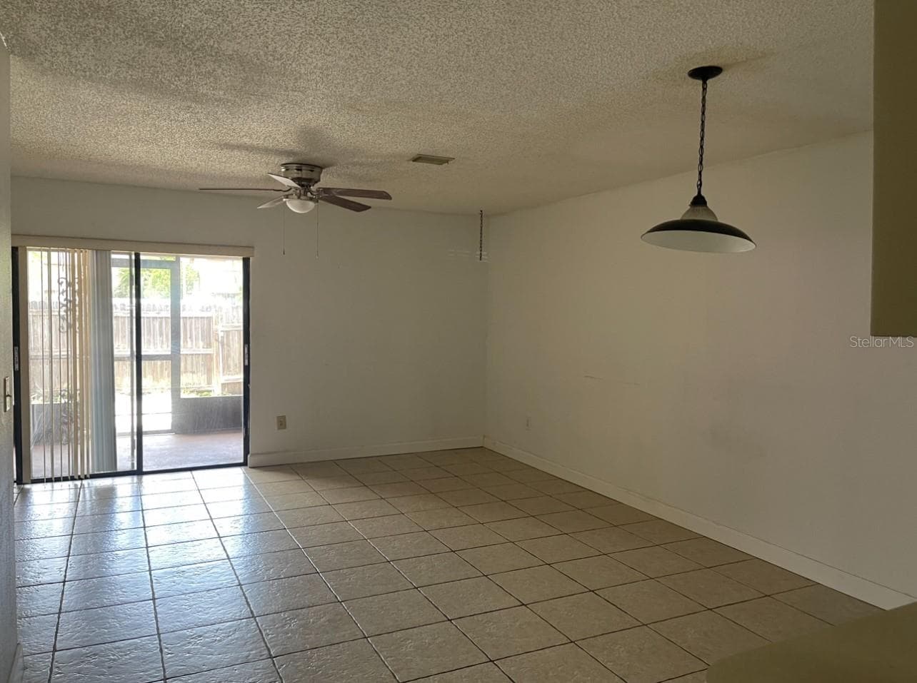 Townhouse at 4013 CEDARLIMB CT, TAMPA, photo 3 of 3