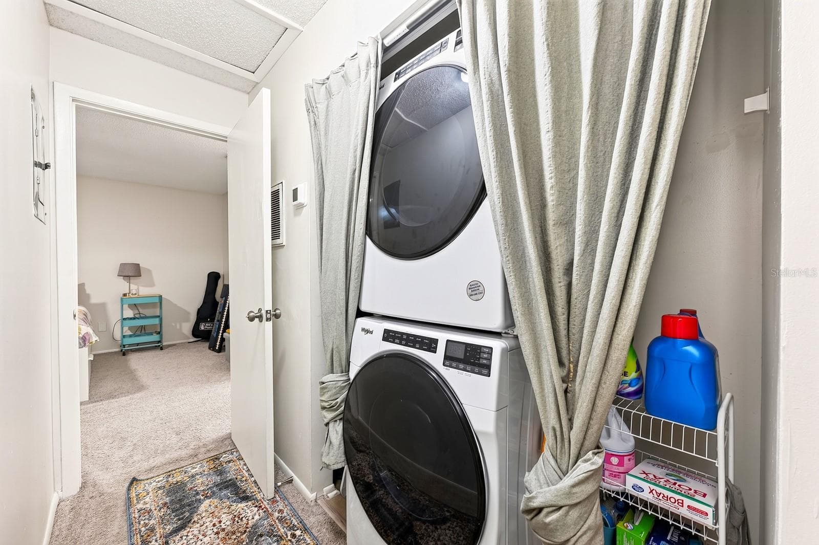 Convenient in-unit laundry. - 4607 RING NECK RD #36C, ORLANDO