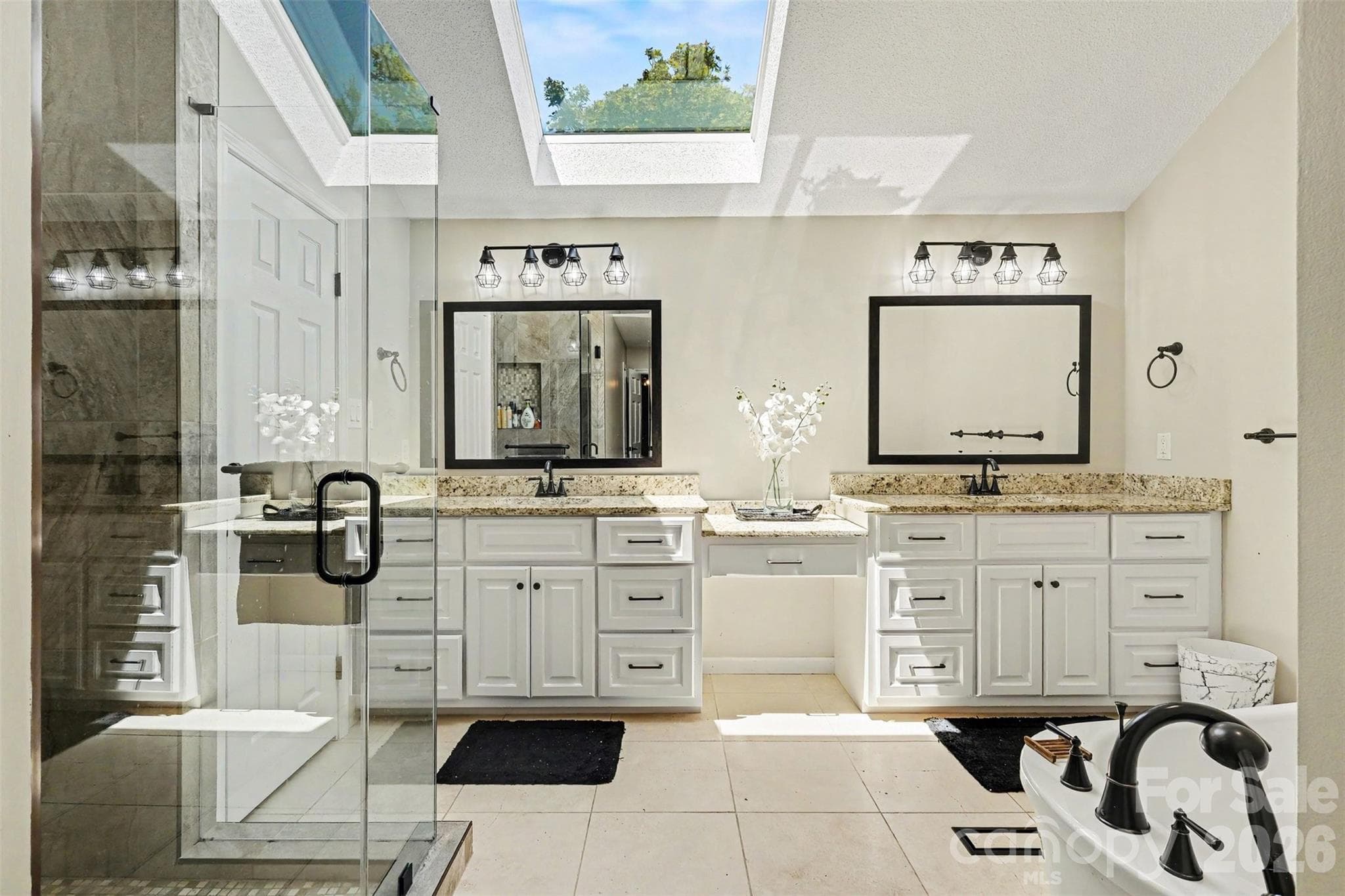 Single Family Residence at Hickory, photo 4 of 46