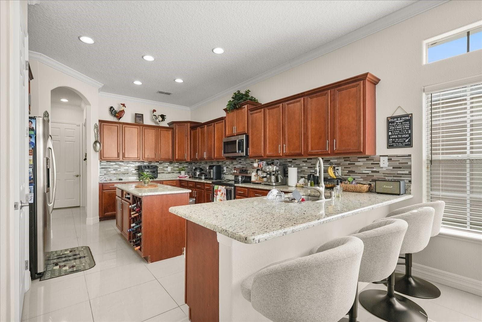 Single Family Residence at 16108 BRISTOL LAKE CIR, ORLANDO, photo 4 of 45