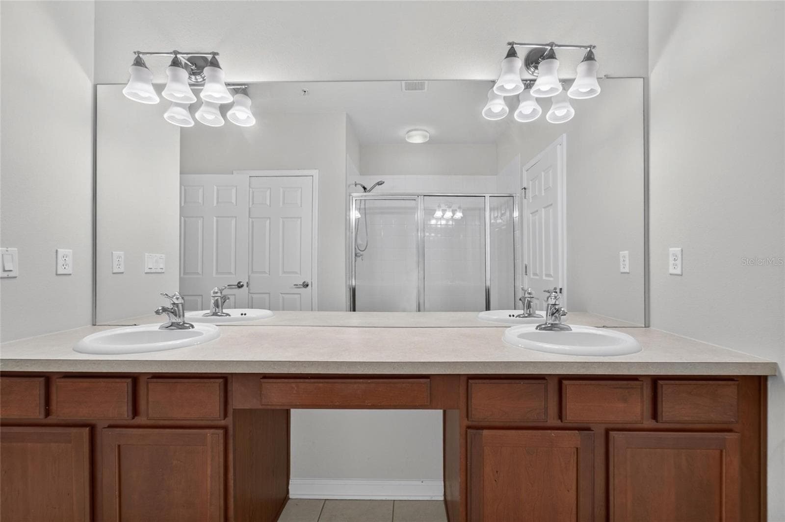 Primary Bathroom - 2005 RIVER TURIA CIR, RIVERVIEW