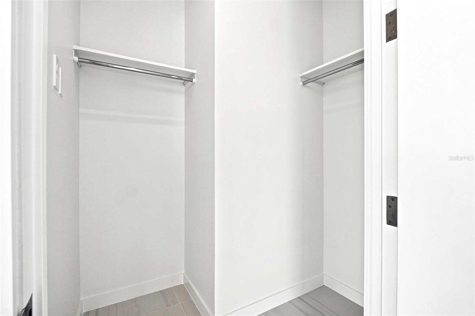 Condominium at 400 CENTRAL AVE #2901, ST PETERSBURG, photo 47 of 96
