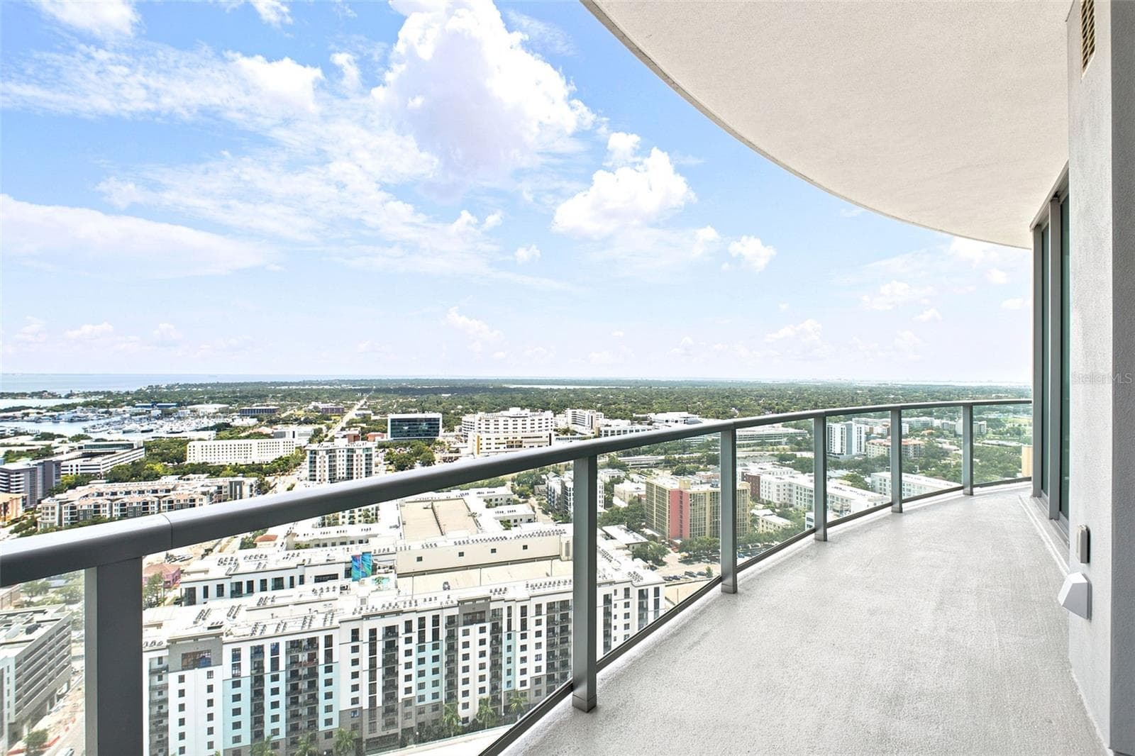 Condominium at 400 CENTRAL AVE #2901, ST PETERSBURG, photo 55 of 96