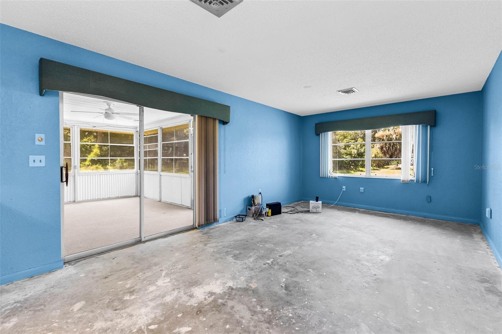 Single Family Residence at 18521 QUAINT AVE, PORT CHARLOTTE, photo 23 of 36