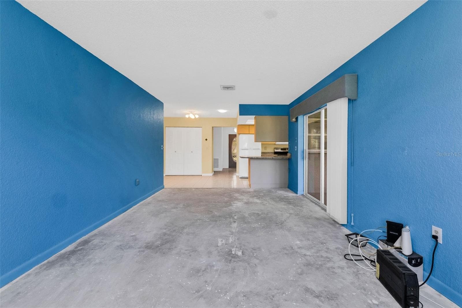 Single Family Residence at 18521 QUAINT AVE, PORT CHARLOTTE, photo 25 of 36