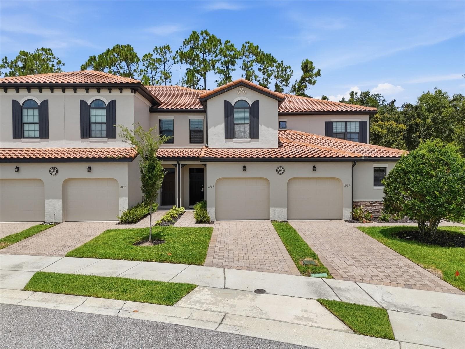 8129 ROSEVILLE RD